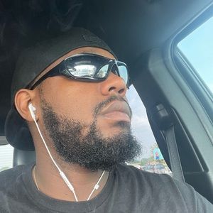 Meet your Posher, Roy